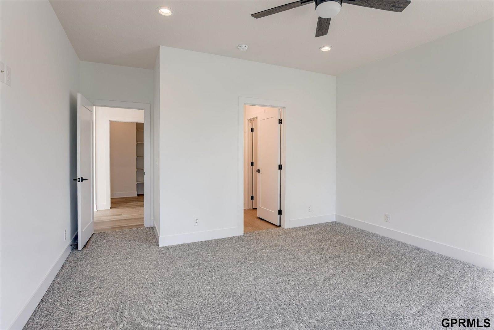 8178 South 185 Street, Omaha, NE 68136