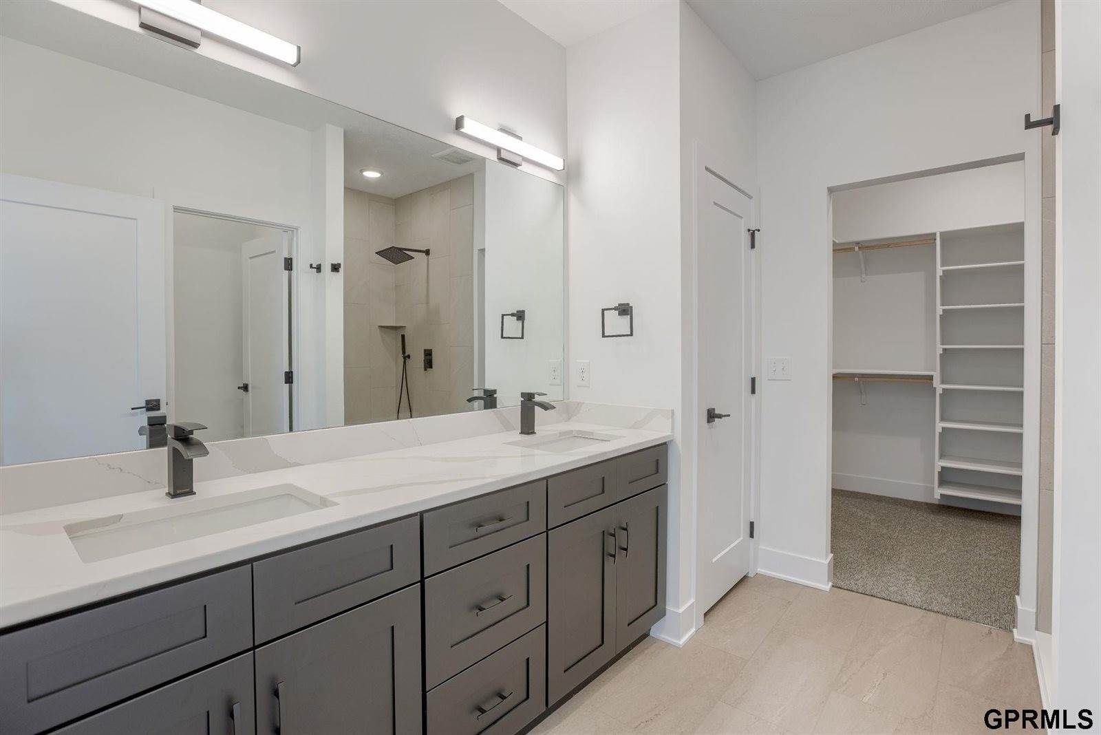 8178 South 185 Street, Omaha, NE 68136