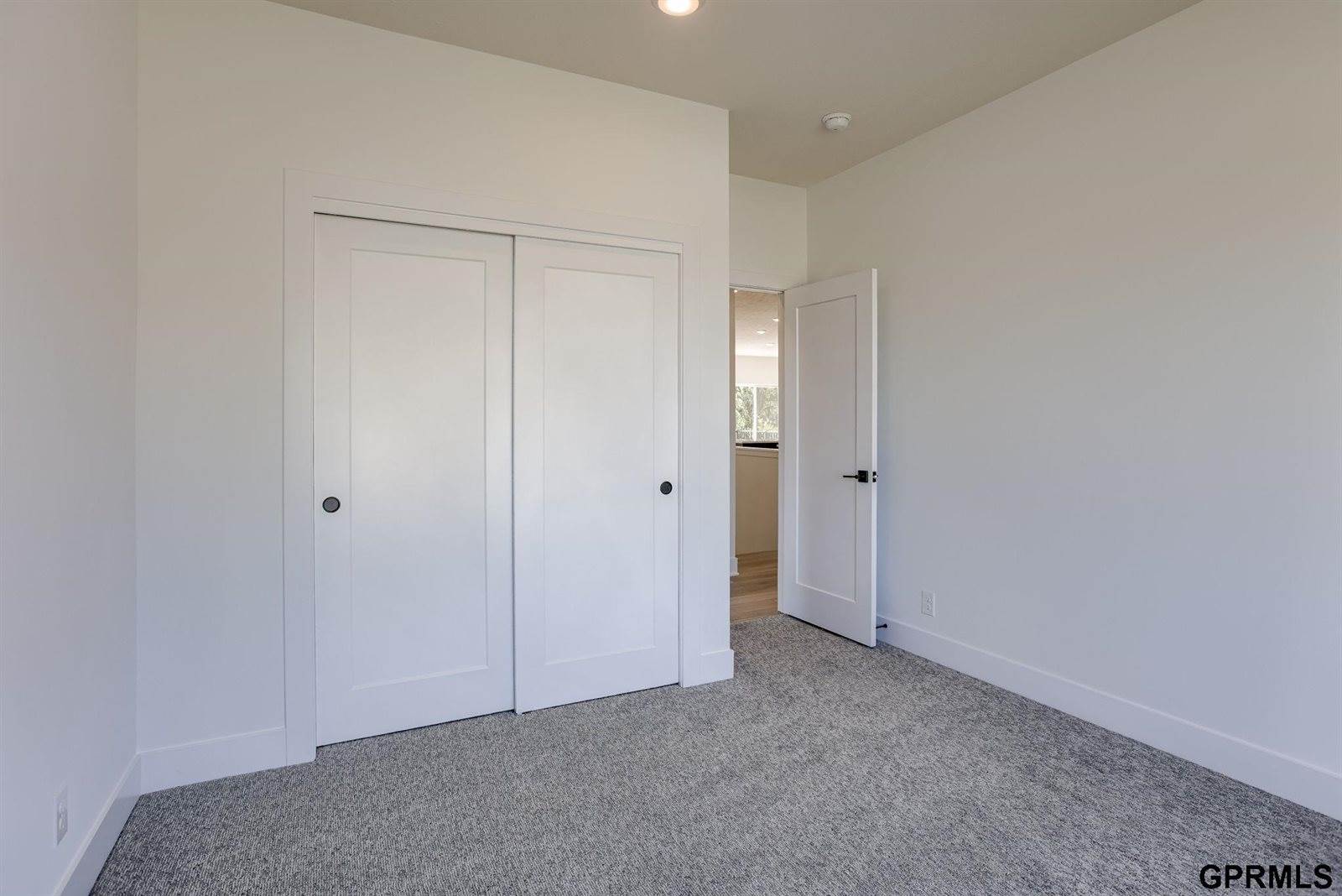 8178 South 185 Street, Omaha, NE 68136