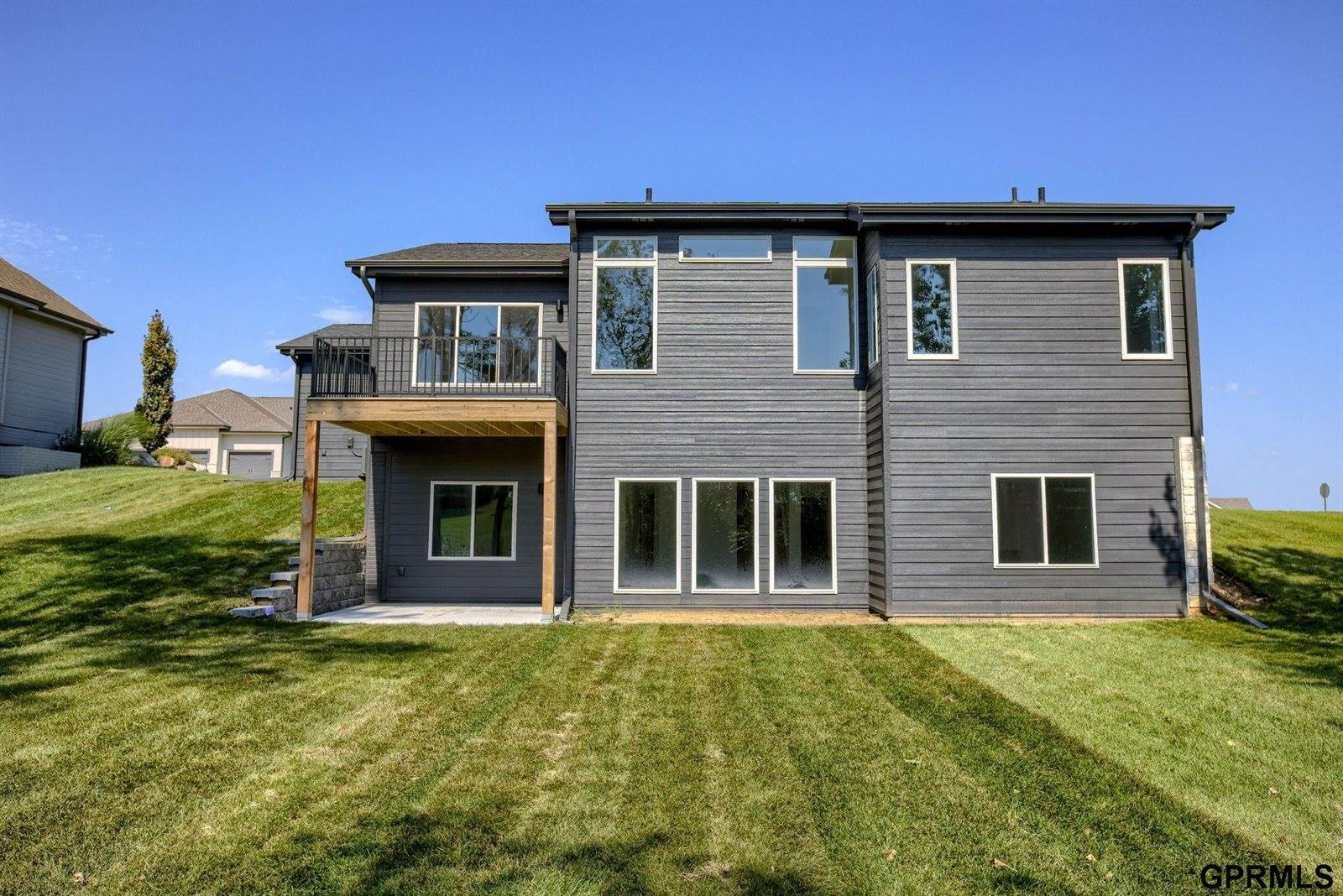 8178 South 185 Street, Omaha, NE 68136