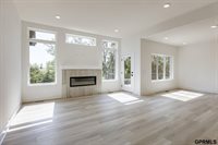 8178 South 185 Street, Omaha, NE 68136