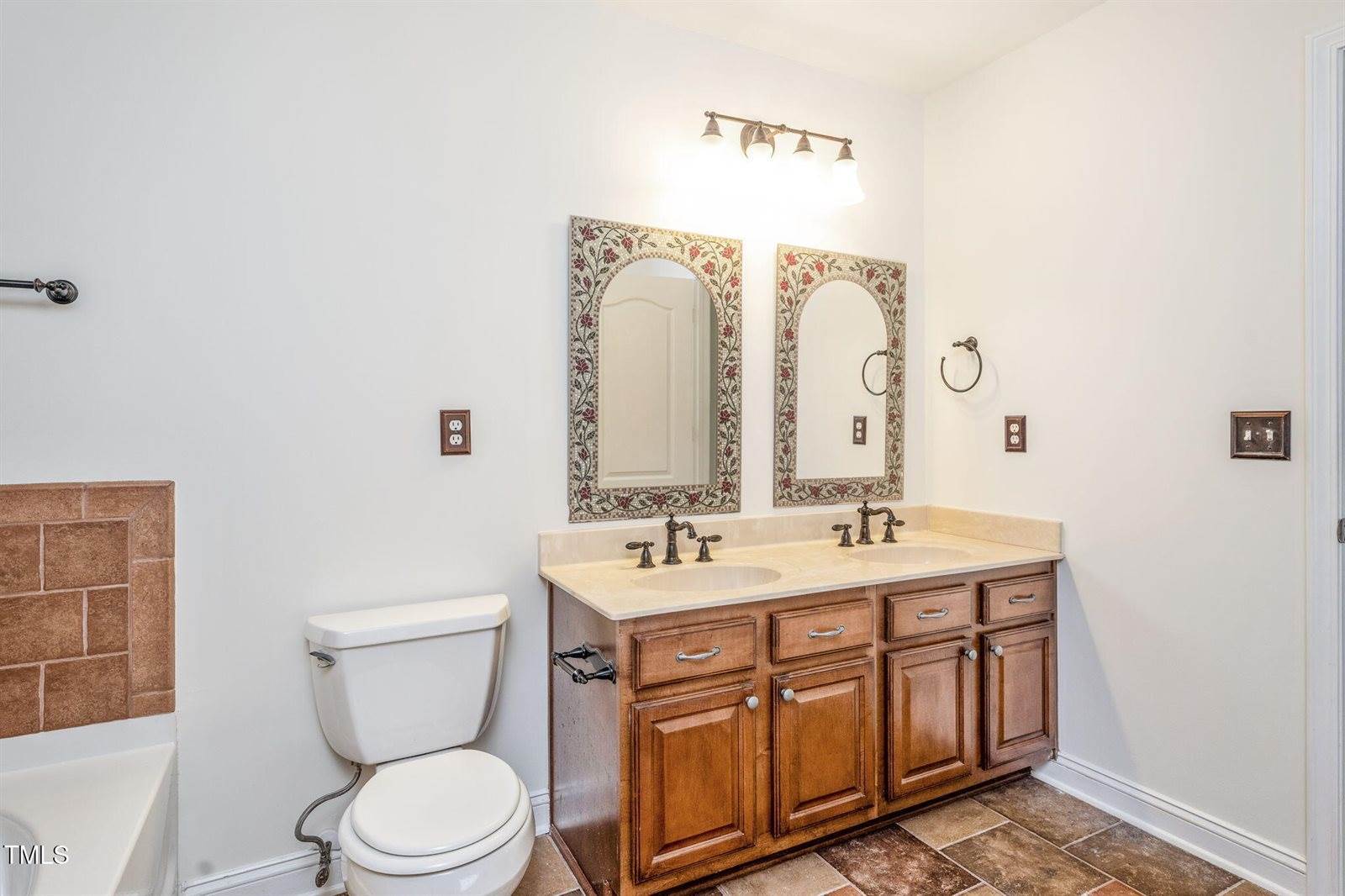 532 Front Ridge Drive, Cary, NC 27519