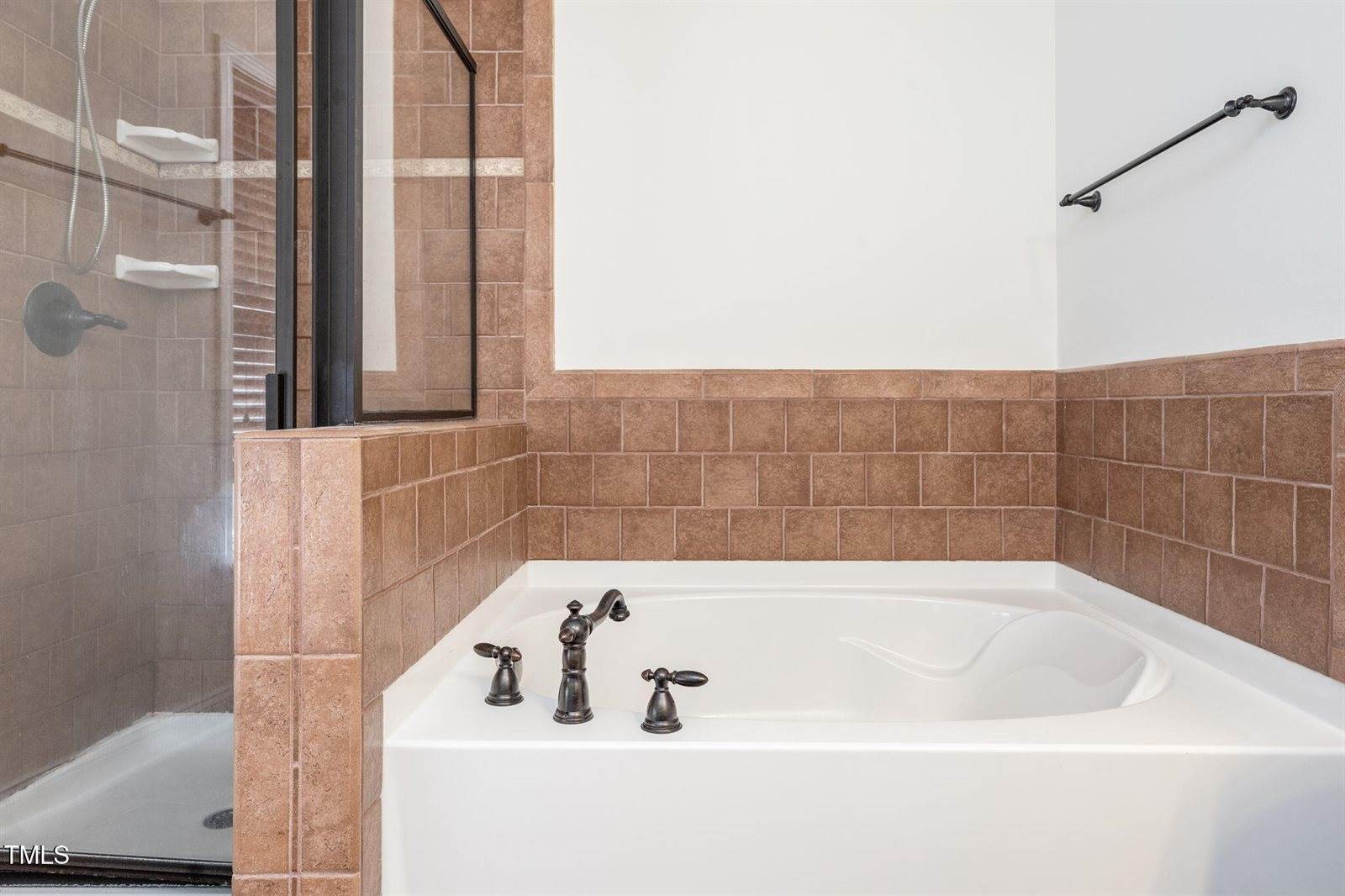 532 Front Ridge Drive, Cary, NC 27519