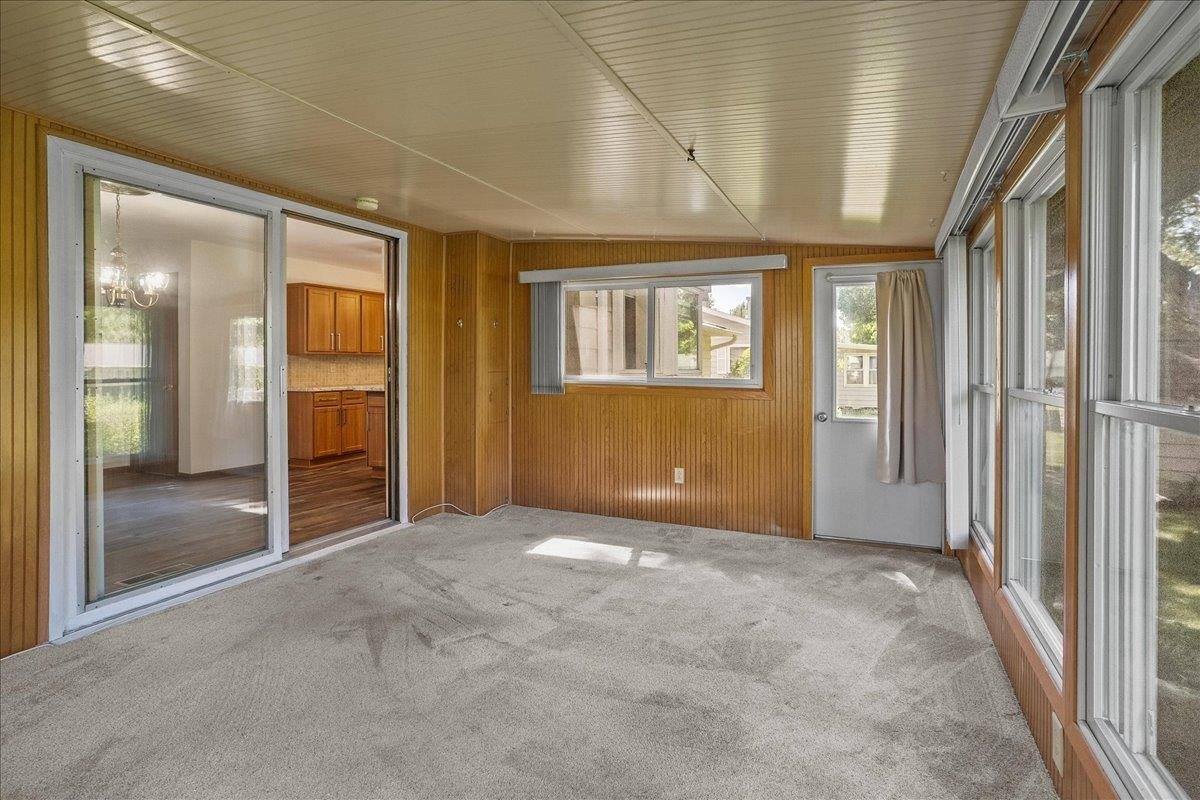 2706 S Maywood Avenue, Marshfield, WI 54449