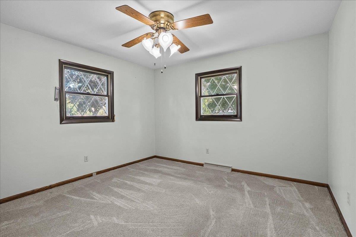 2706 S Maywood Avenue, Marshfield, WI 54449