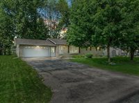 2706 S Maywood Avenue, Marshfield, WI 54449