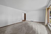 2706 S Maywood Avenue, Marshfield, WI 54449