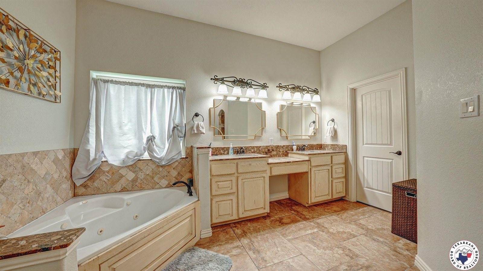 3088 Buchanan Loop Rd, Texarkana, TX 75501