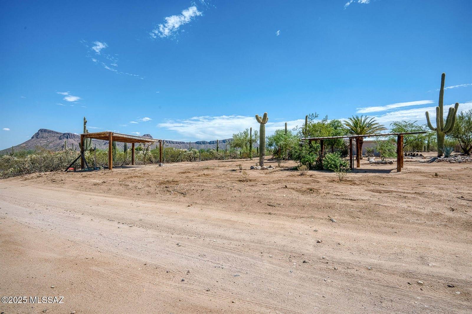 6080 North Bobcat Lane, Marana, AZ 85743