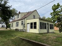 2700 SE Minnesota, Topeka, KS 66605