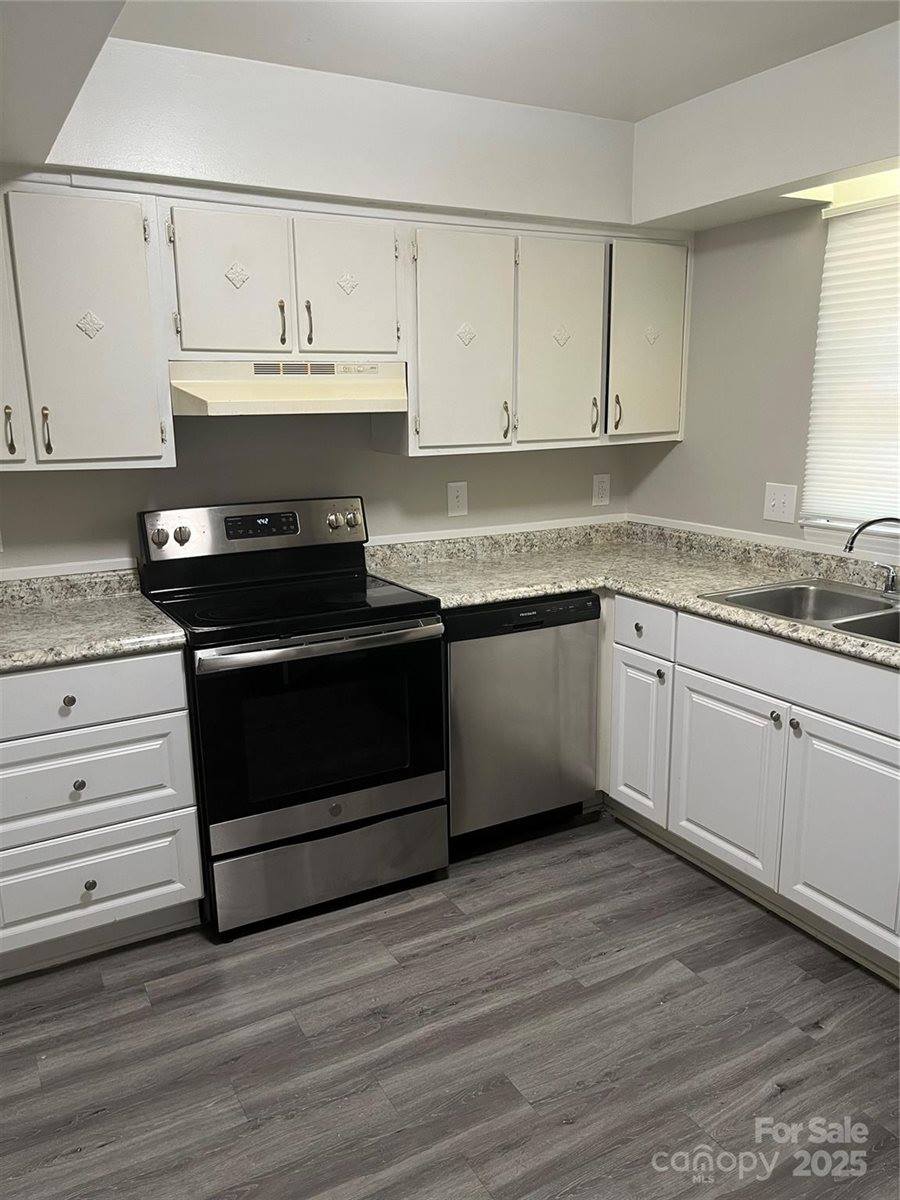 1236 Archdale Drive, Charlotte, NC 28217