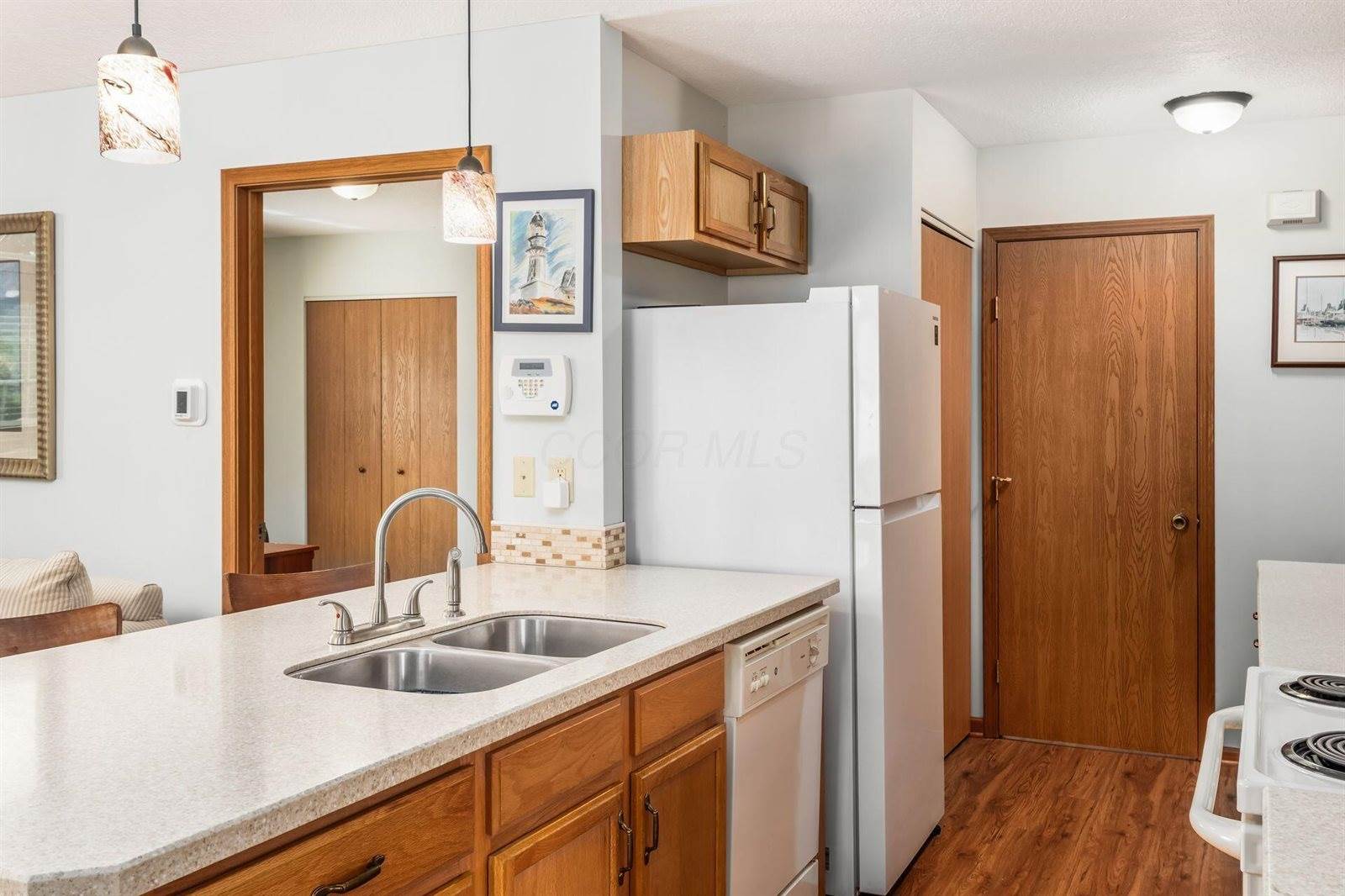 6808 Newrock Drive, New Albany, OH 43054