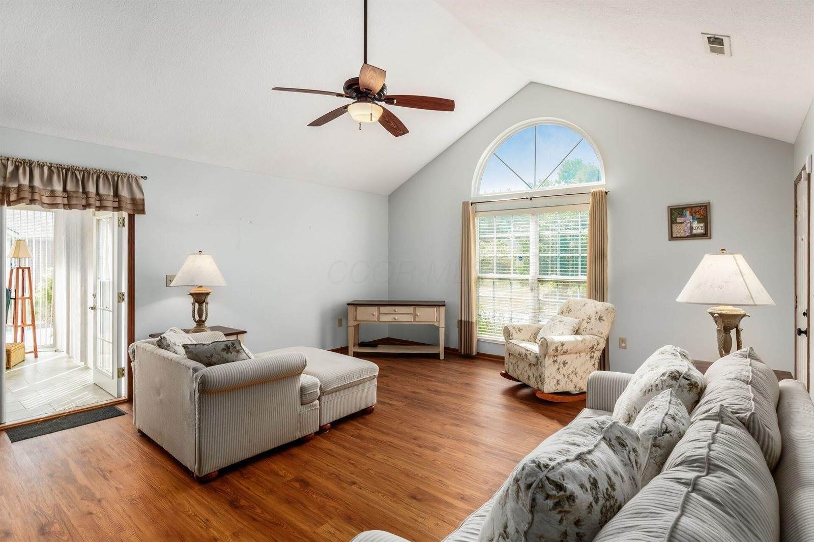 6808 Newrock Drive, New Albany, OH 43054