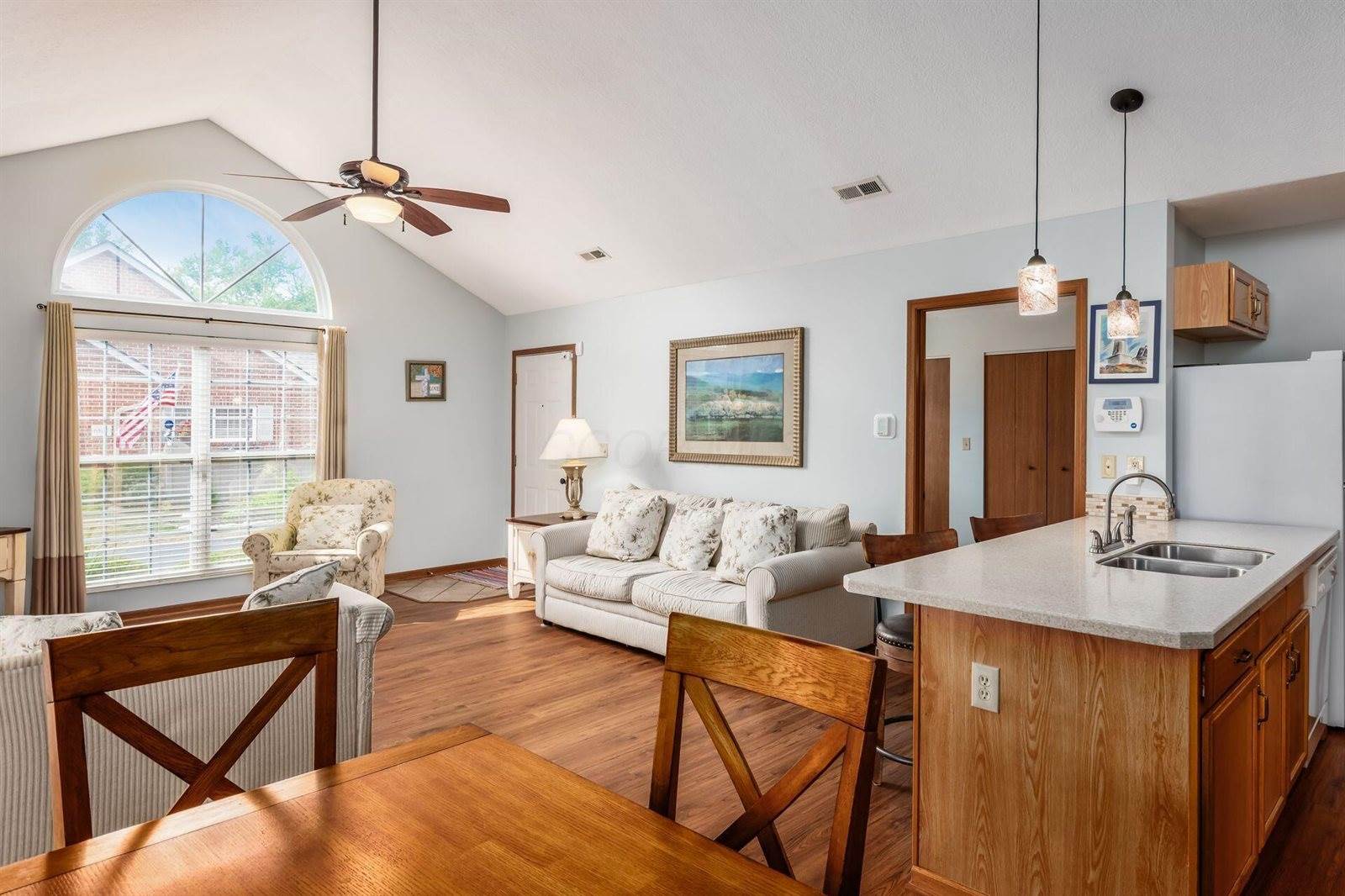 6808 Newrock Drive, New Albany, OH 43054