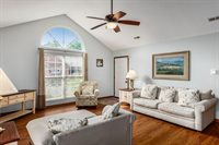 6808 Newrock Drive, New Albany, OH 43054