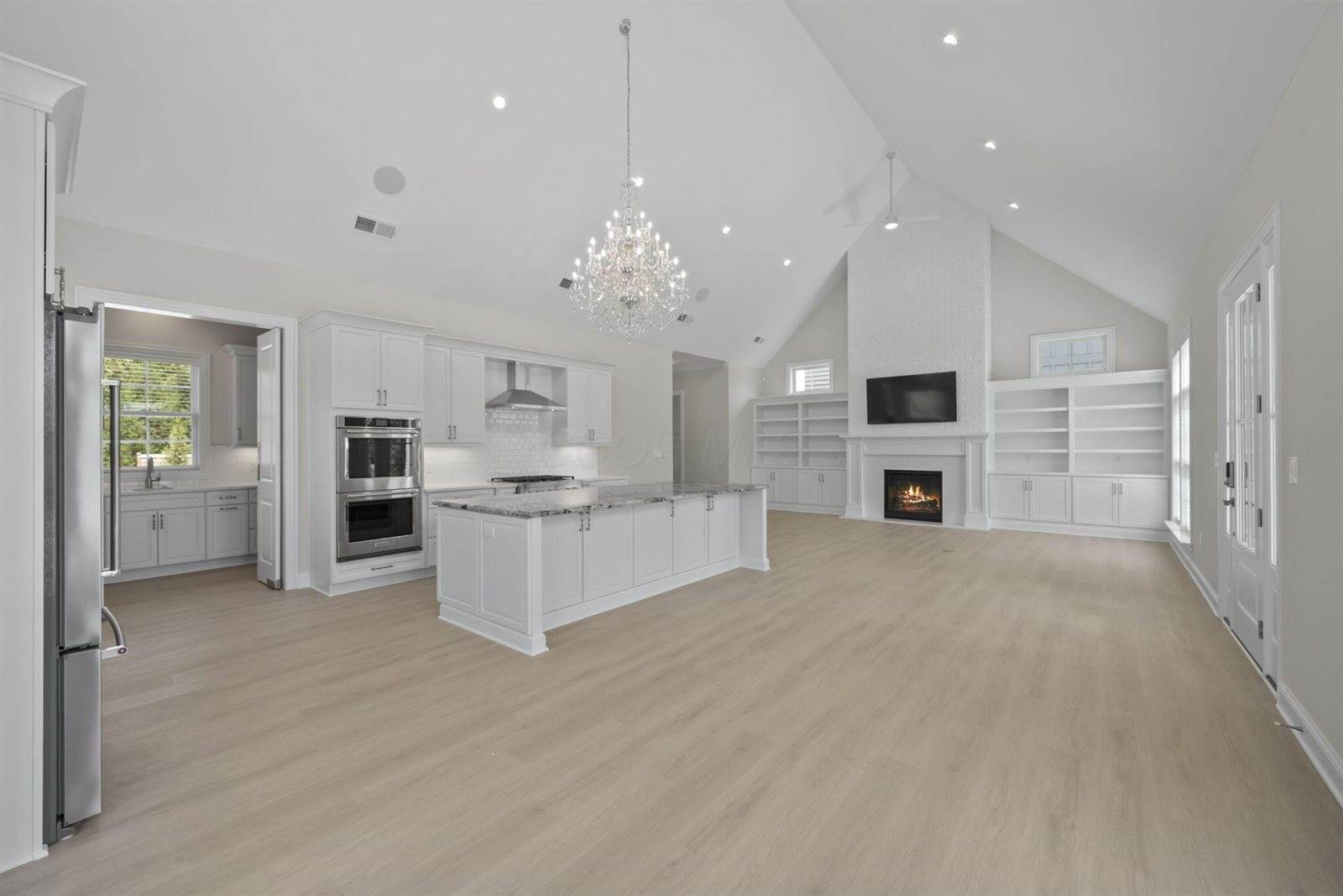 1984 Ridgeview Road, Columbus, OH 43221