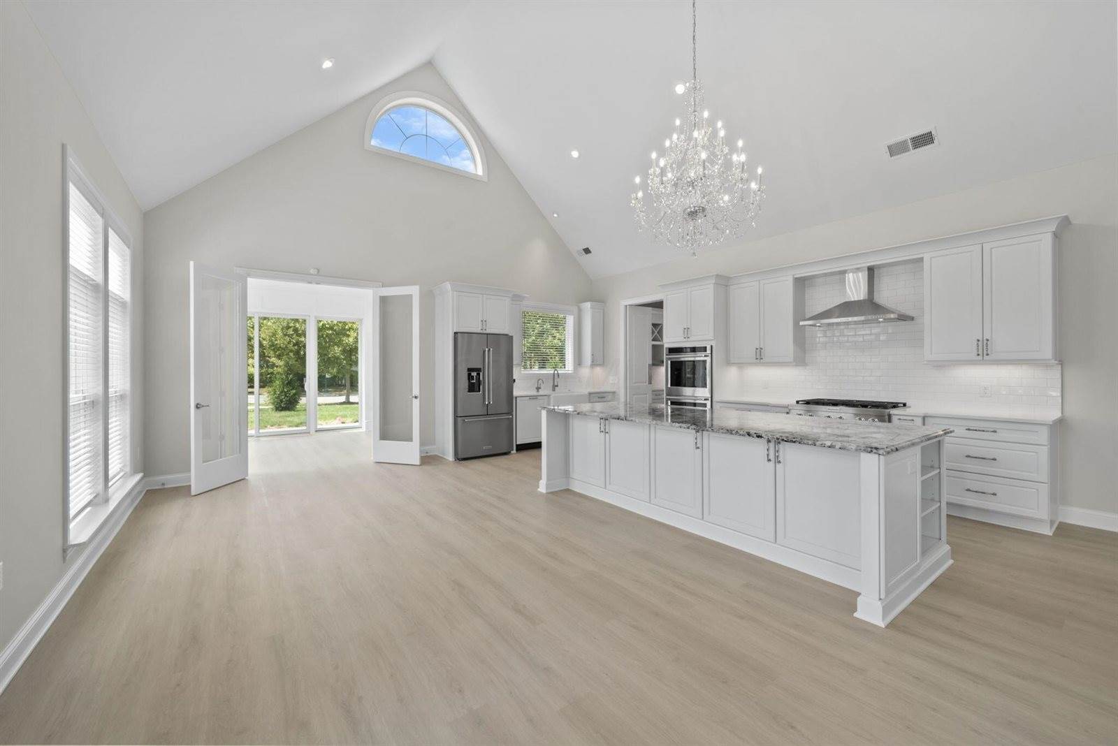 1984 Ridgeview Road, Columbus, OH 43221