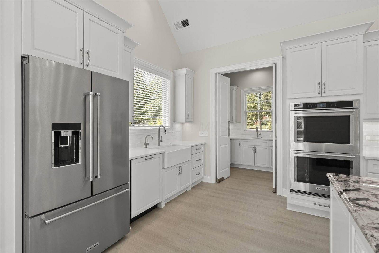 1984 Ridgeview Road, Columbus, OH 43221