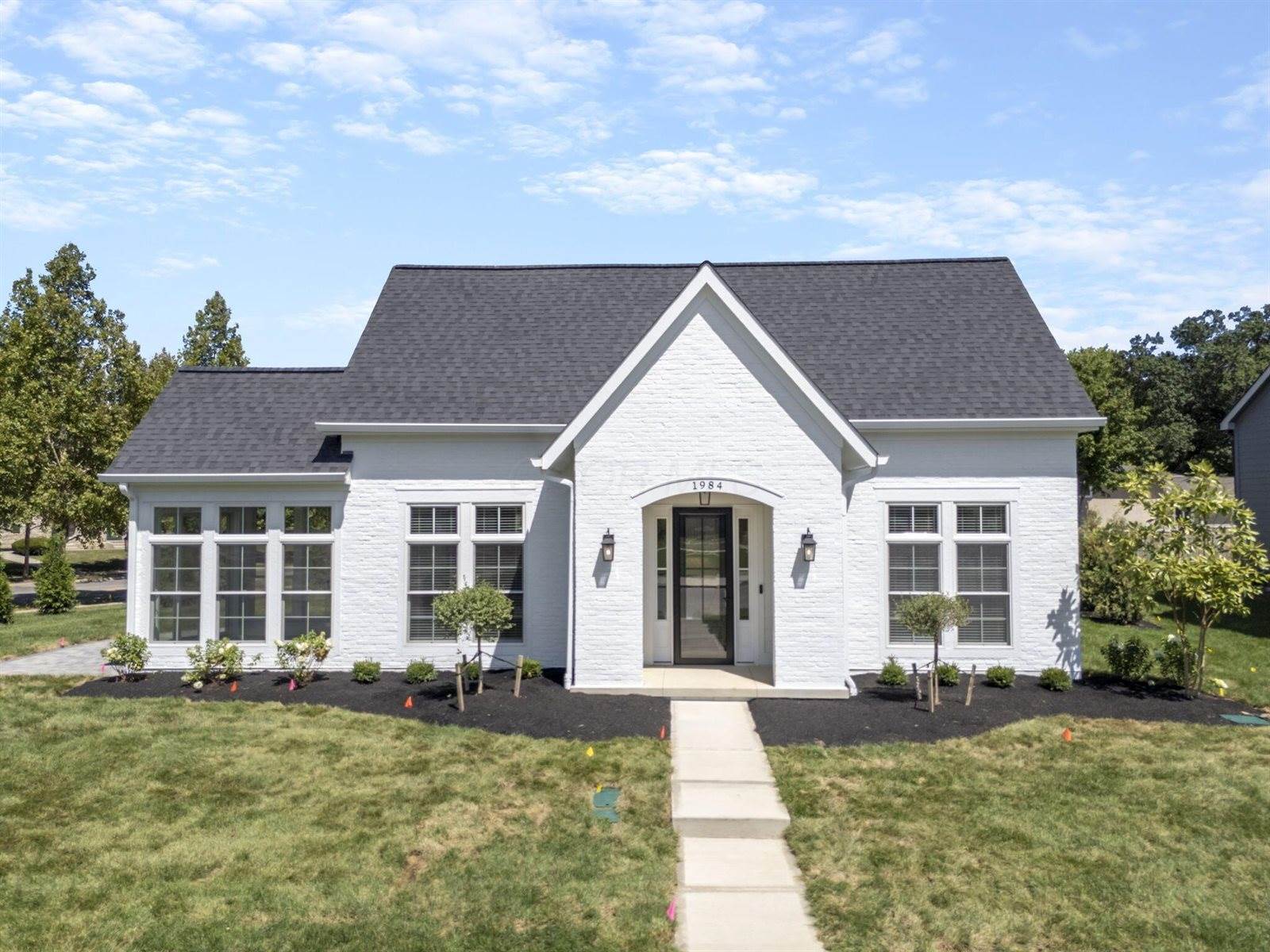 1984 Ridgeview Road, Columbus, OH 43221