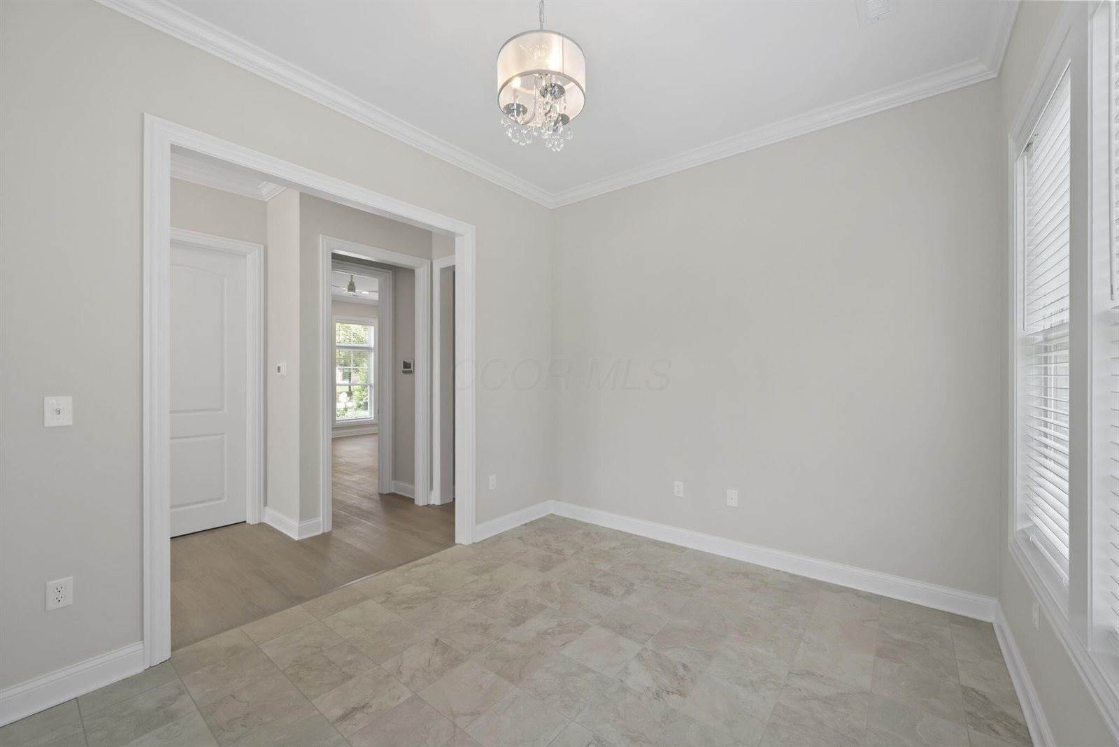 1984 Ridgeview Road, Columbus, OH 43221