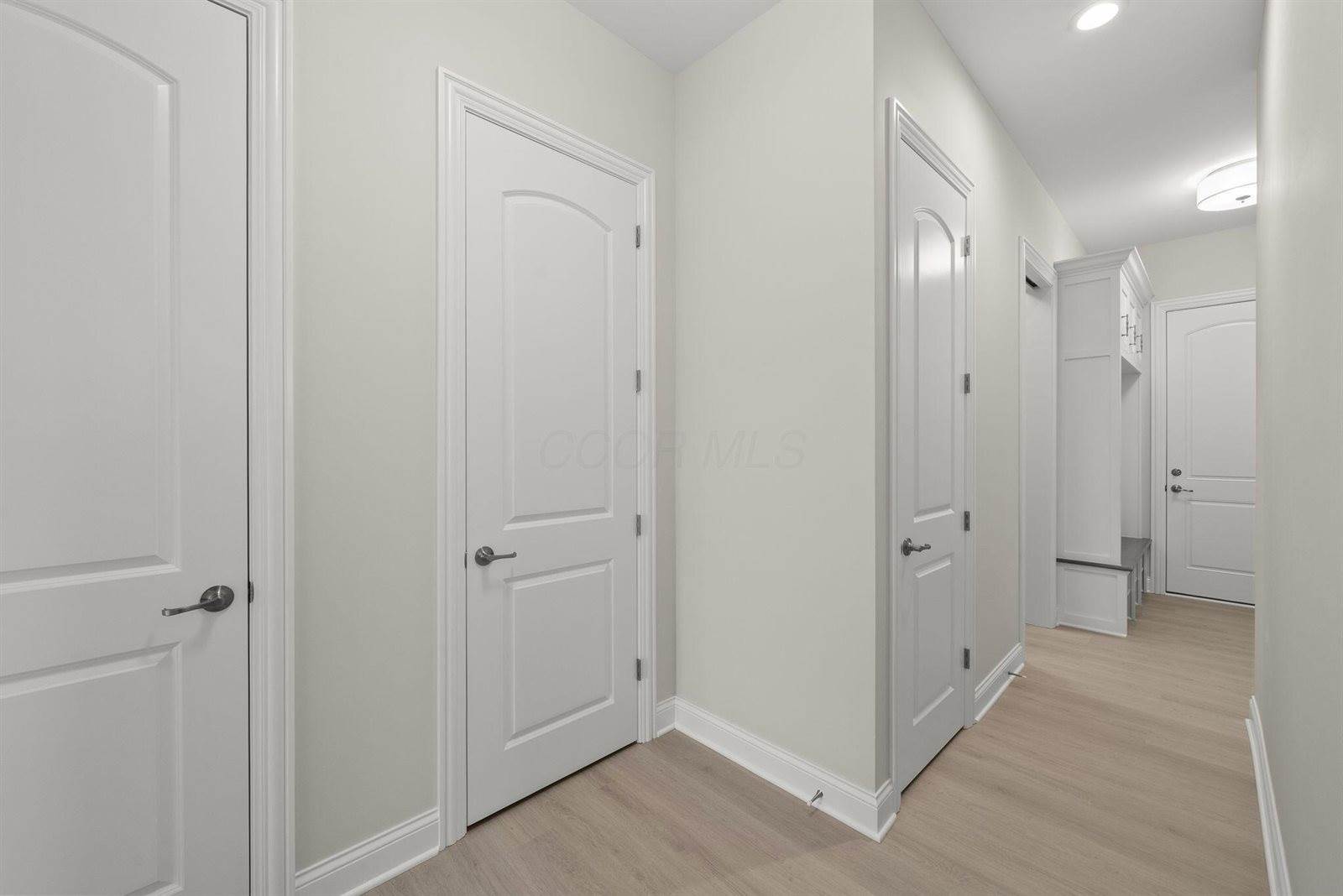 1984 Ridgeview Road, Columbus, OH 43221