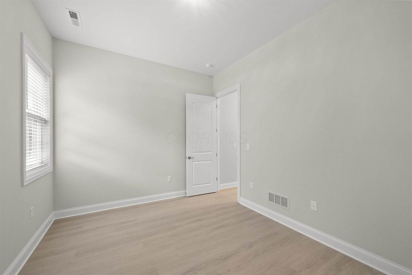 1984 Ridgeview Road, Columbus, OH 43221