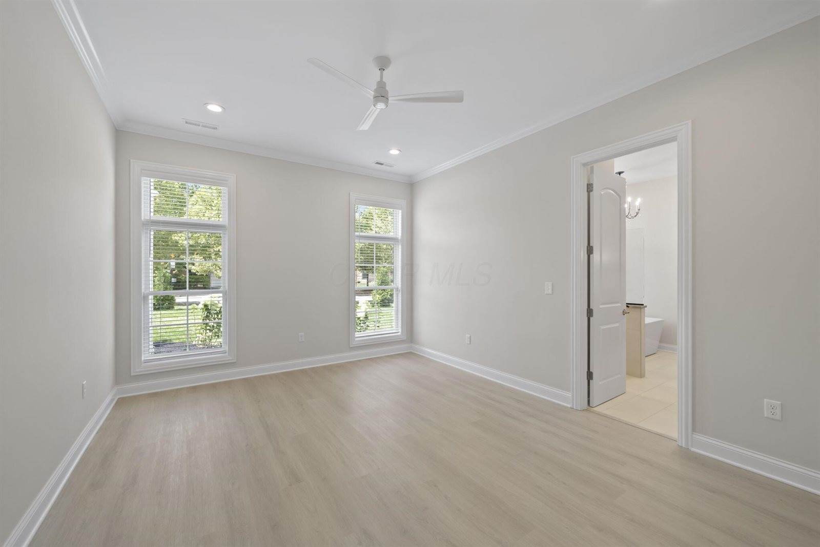 1984 Ridgeview Road, Columbus, OH 43221