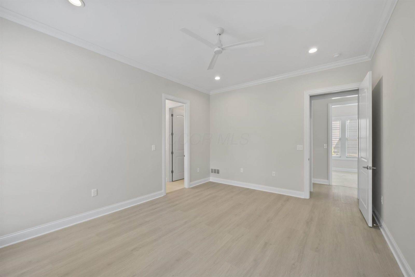 1984 Ridgeview Road, Columbus, OH 43221