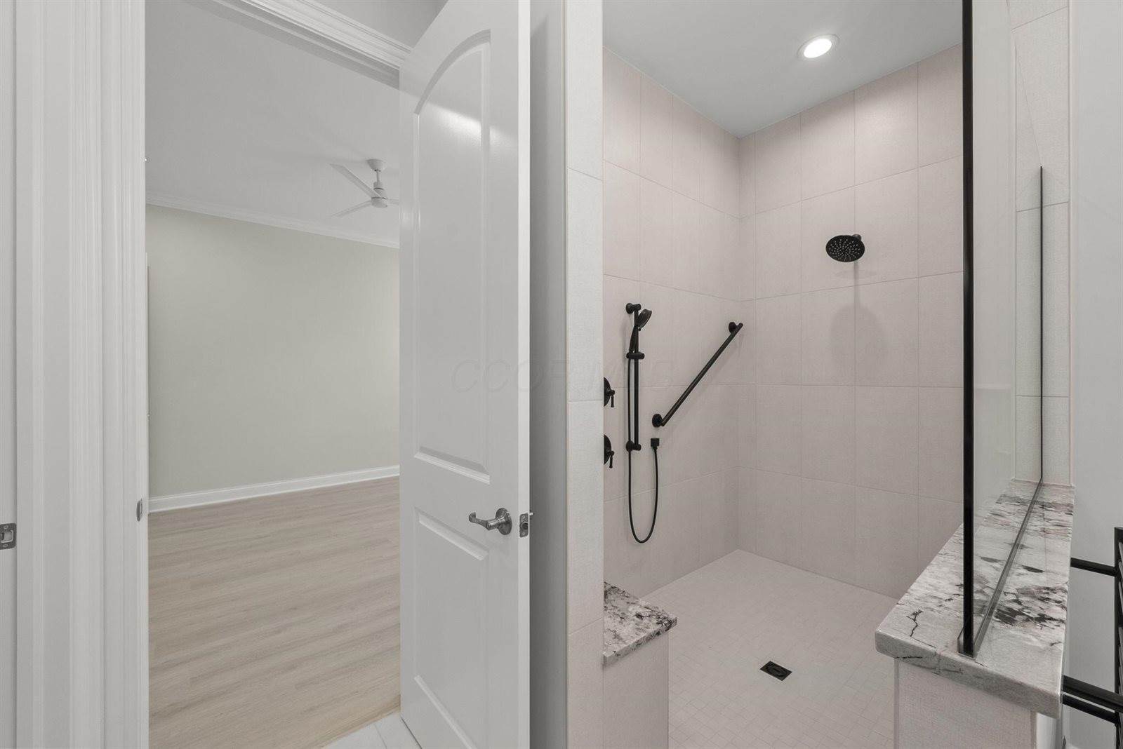 1984 Ridgeview Road, Columbus, OH 43221