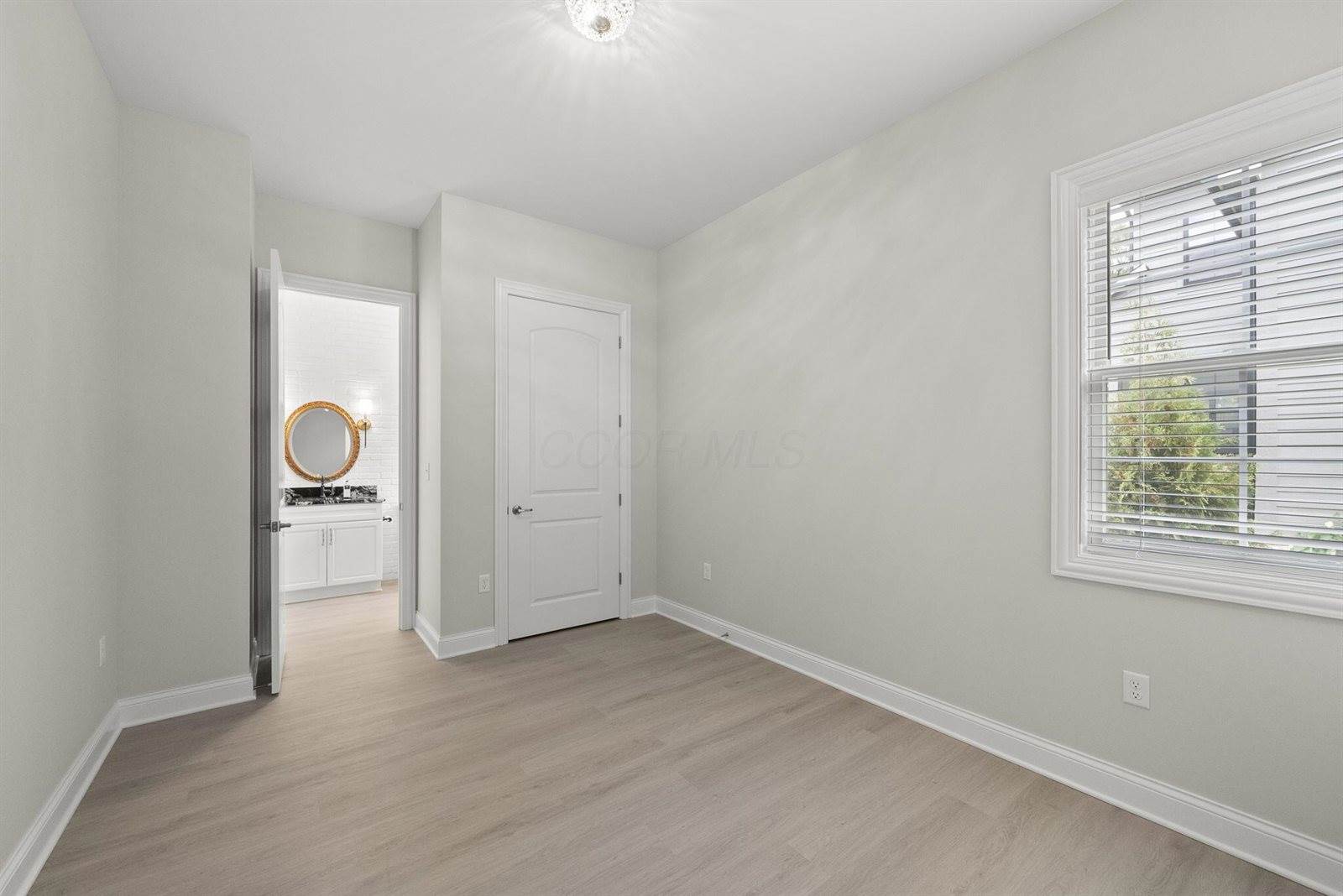 1984 Ridgeview Road, Columbus, OH 43221