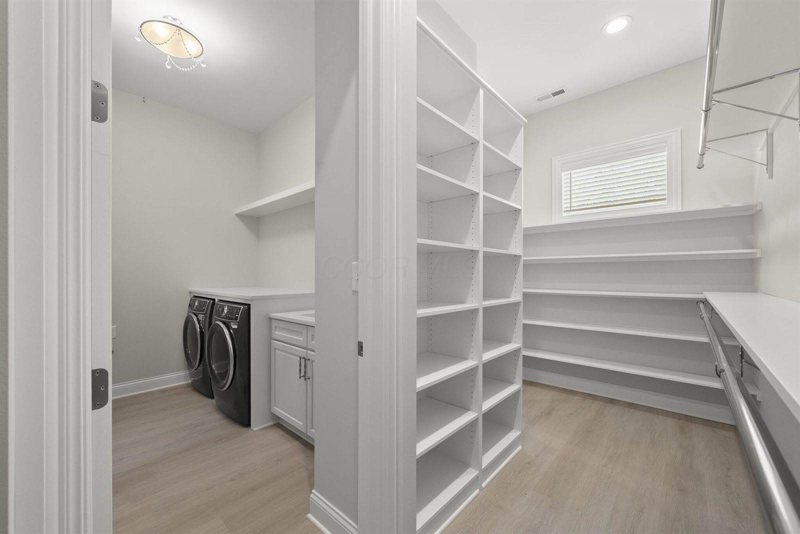 1984 Ridgeview Road, Columbus, OH 43221