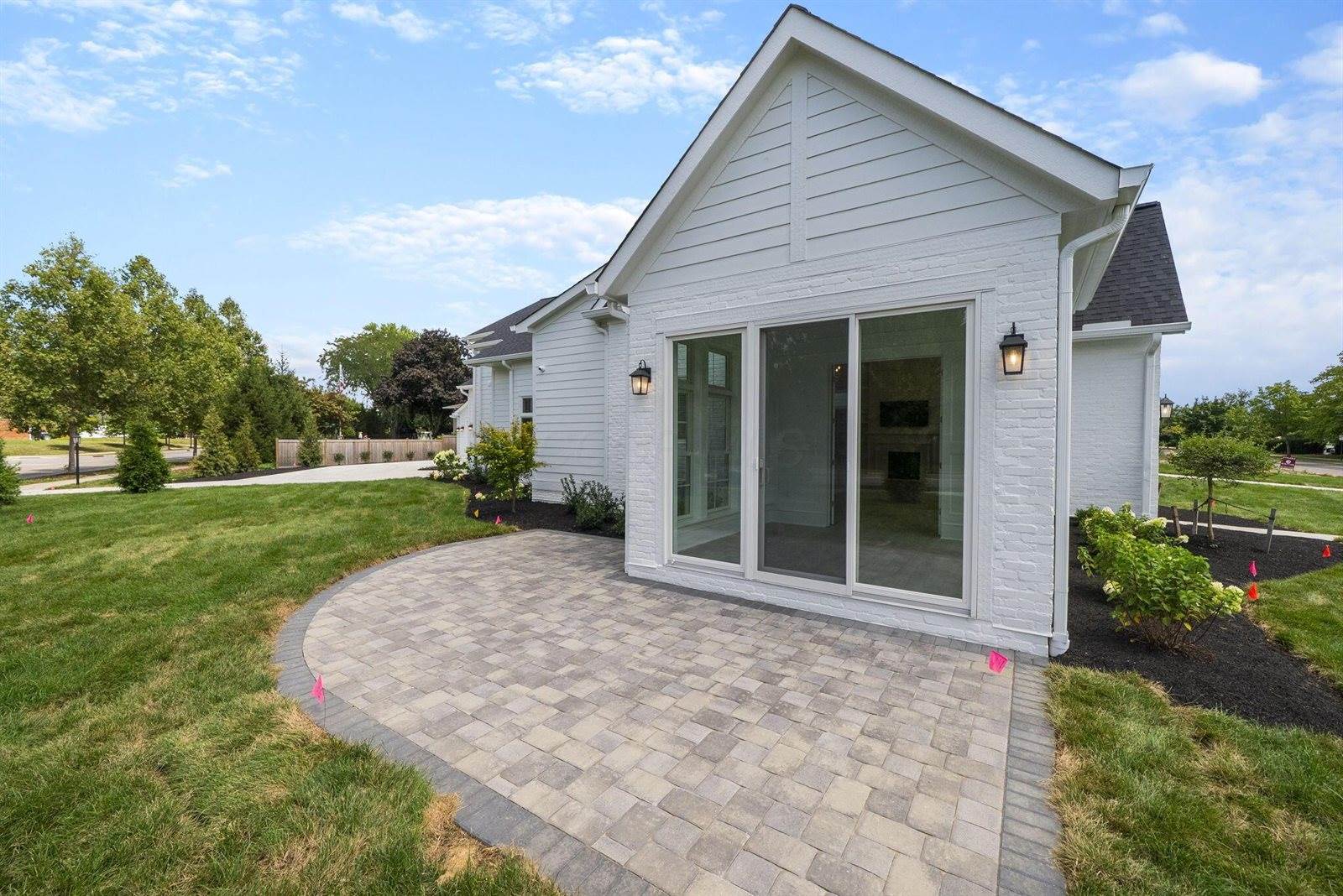 1984 Ridgeview Road, Columbus, OH 43221