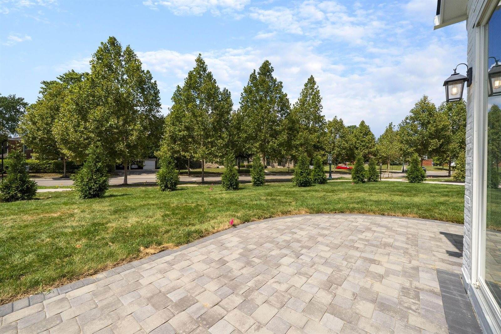 1984 Ridgeview Road, Columbus, OH 43221