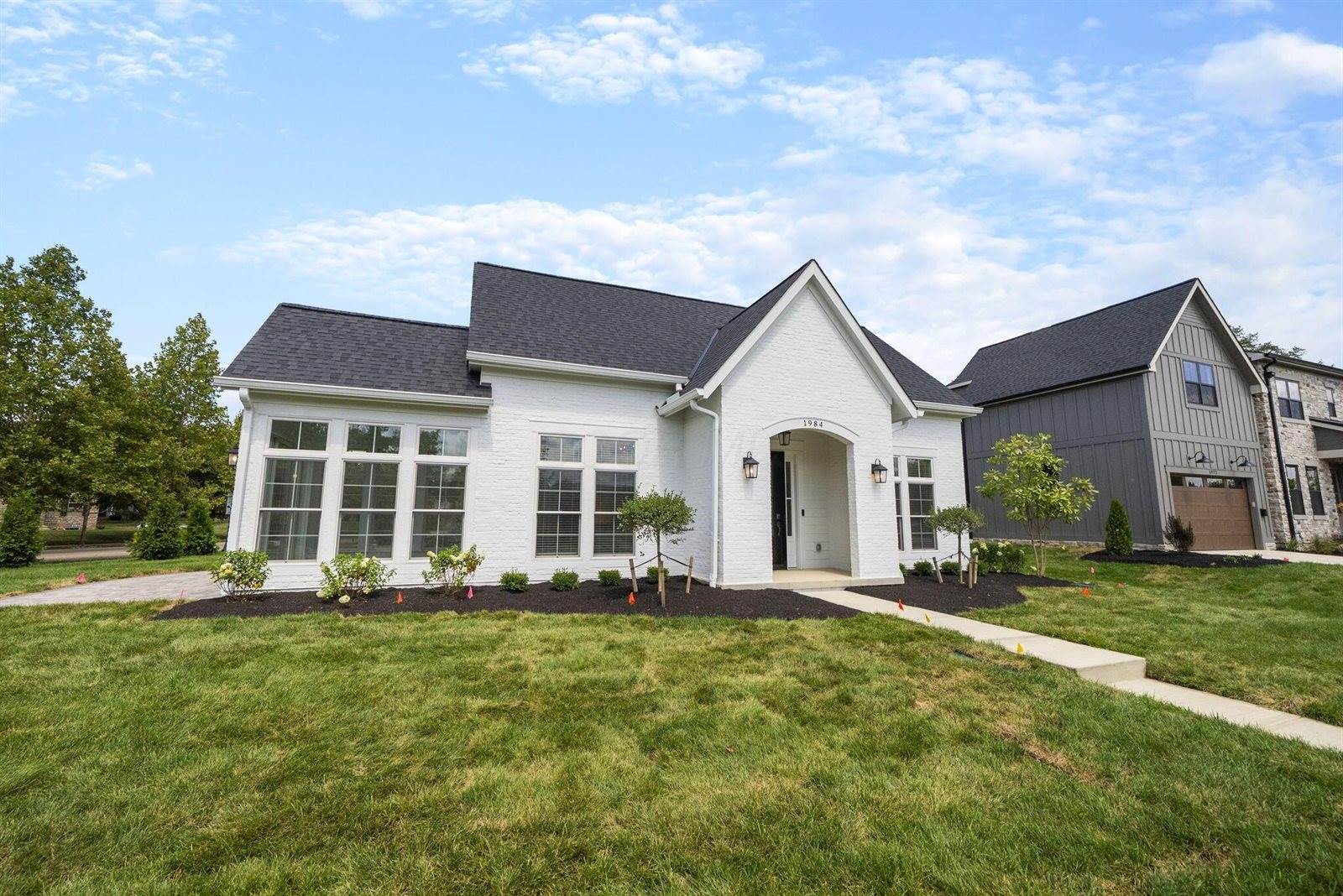 1984 Ridgeview Road, Columbus, OH 43221