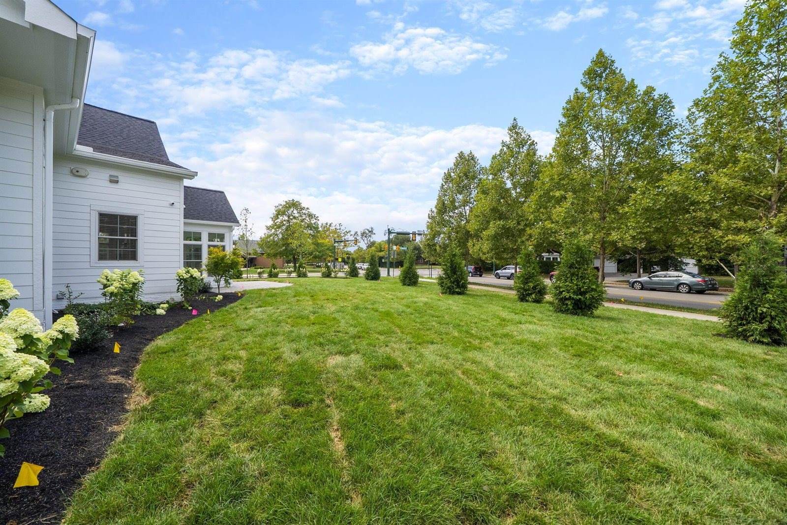 1984 Ridgeview Road, Columbus, OH 43221