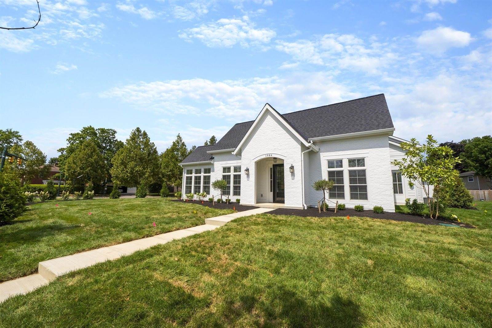 1984 Ridgeview Road, Columbus, OH 43221