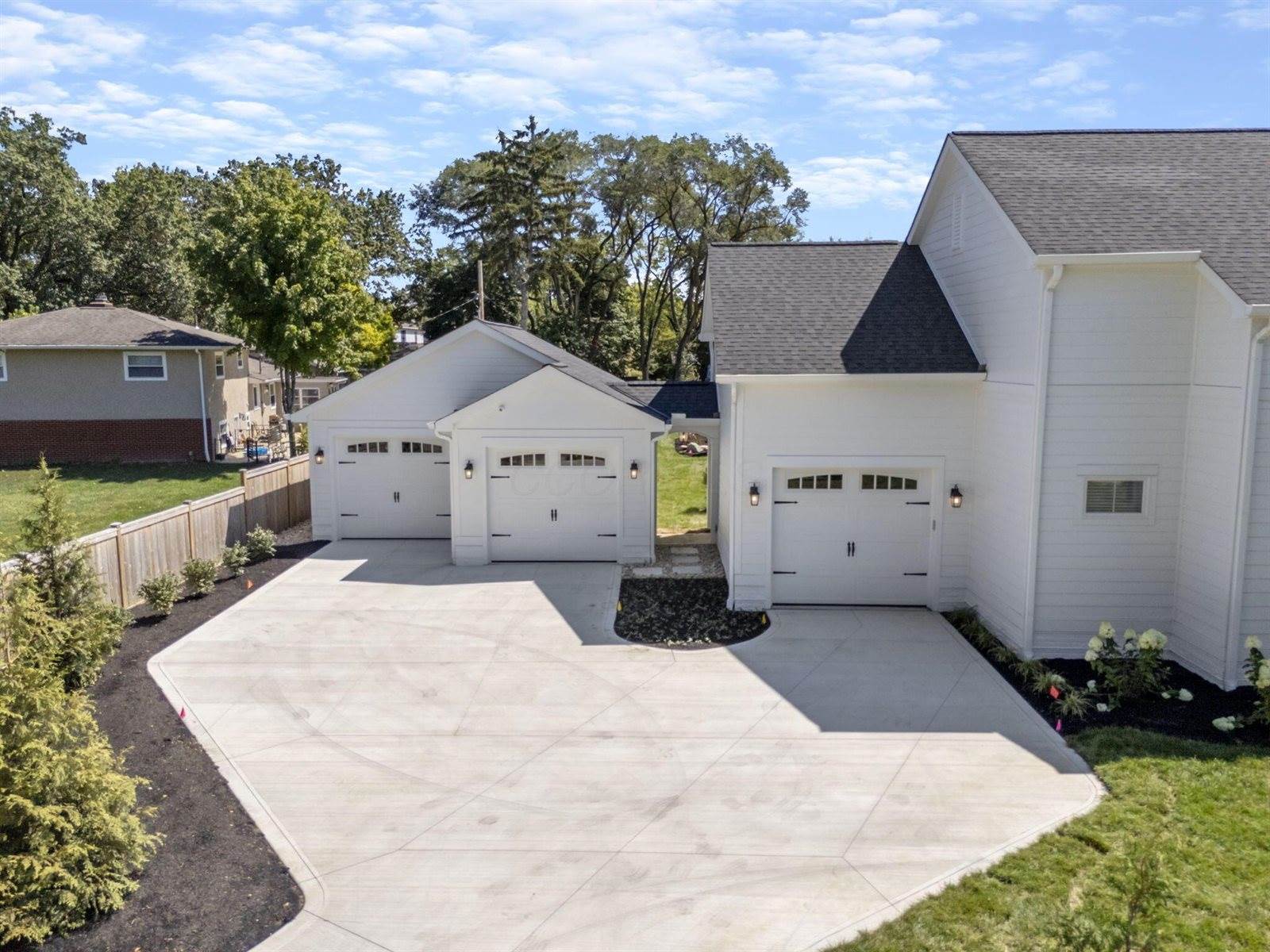 1984 Ridgeview Road, Columbus, OH 43221