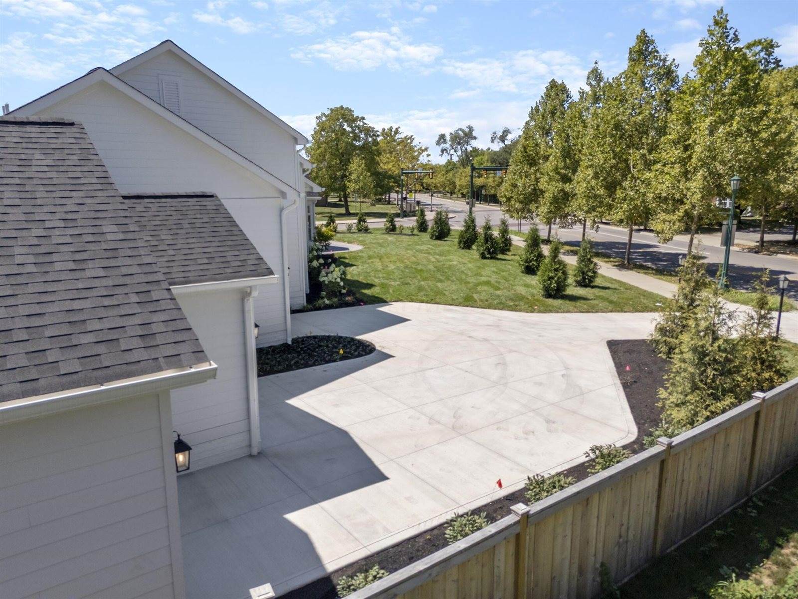 1984 Ridgeview Road, Columbus, OH 43221