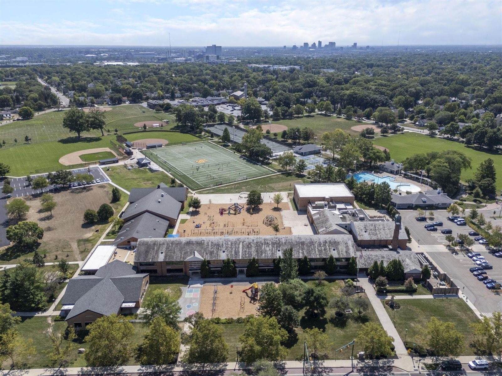 1984 Ridgeview Road, Columbus, OH 43221