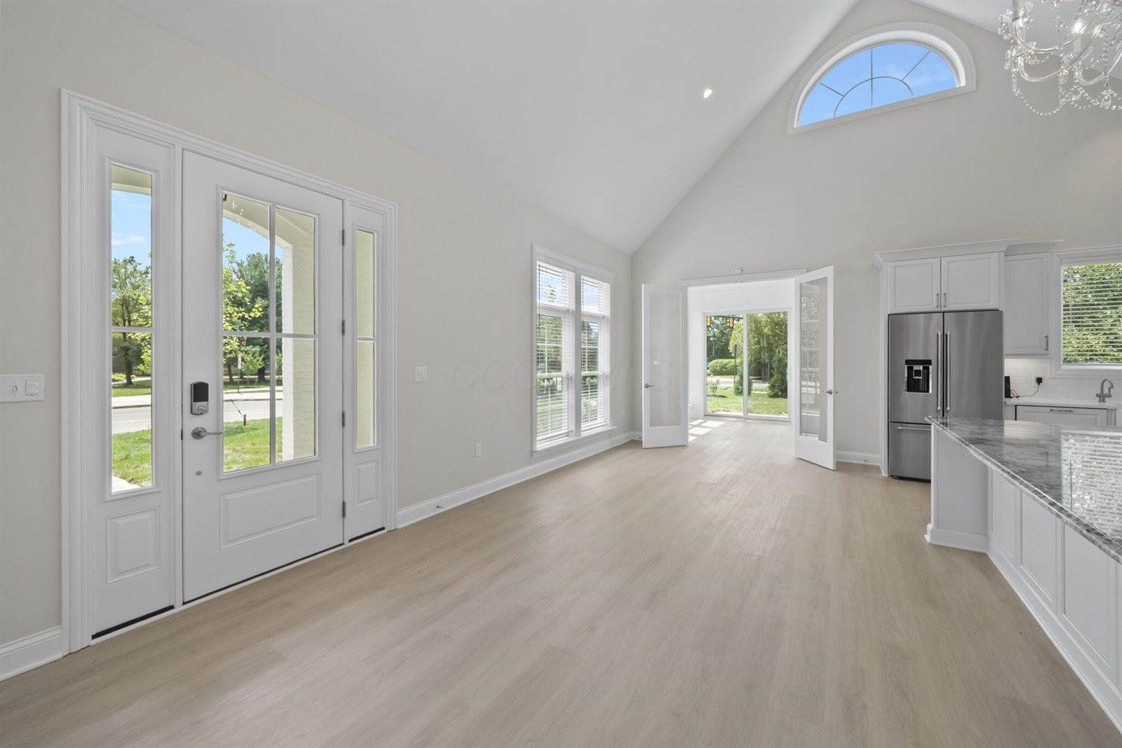 1984 Ridgeview Road, Columbus, OH 43221