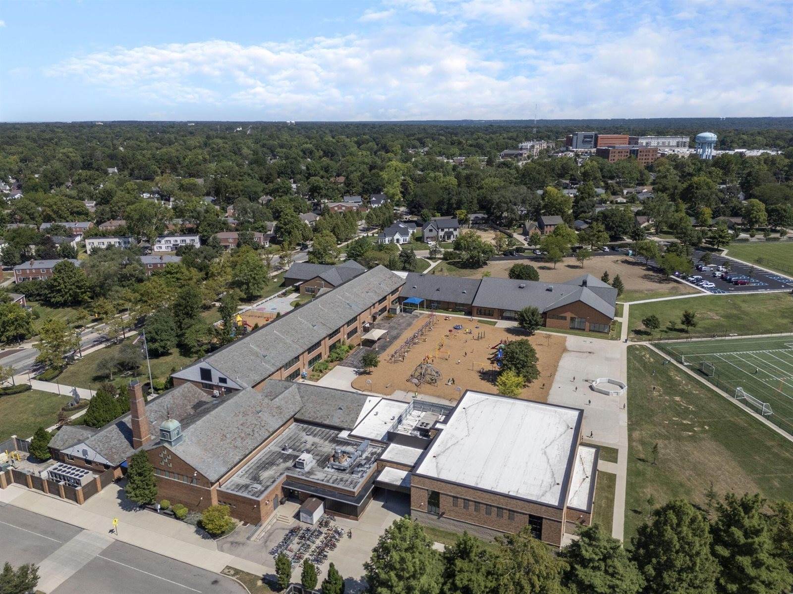 1984 Ridgeview Road, Columbus, OH 43221