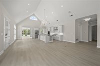 1984 Ridgeview Road, Columbus, OH 43221