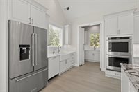 1984 Ridgeview Road, Columbus, OH 43221