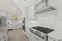 1984 Ridgeview Road, Columbus, OH 43221