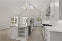 1984 Ridgeview Road, Columbus, OH 43221