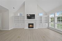 1984 Ridgeview Road, Columbus, OH 43221