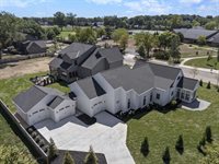 1984 Ridgeview Road, Columbus, OH 43221