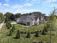 1984 Ridgeview Road, Columbus, OH 43221