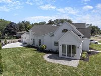 1984 Ridgeview Road, Columbus, OH 43221