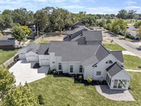 1984 Ridgeview Road, Columbus, OH 43221